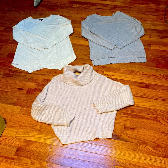 SOLD!!!! SEVEN Sweater Bundle - Picture 3 of 8